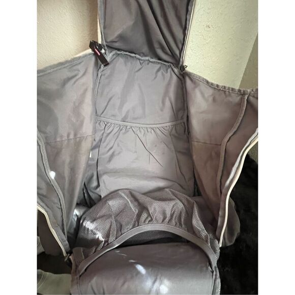 Nike Elite Quad Zip System Black Pink Breast Cancer Sport  Backpack Elite - Picture 7 of 8